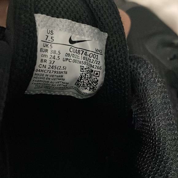 black nike ryz 365 2’s - Picture 12 of 12